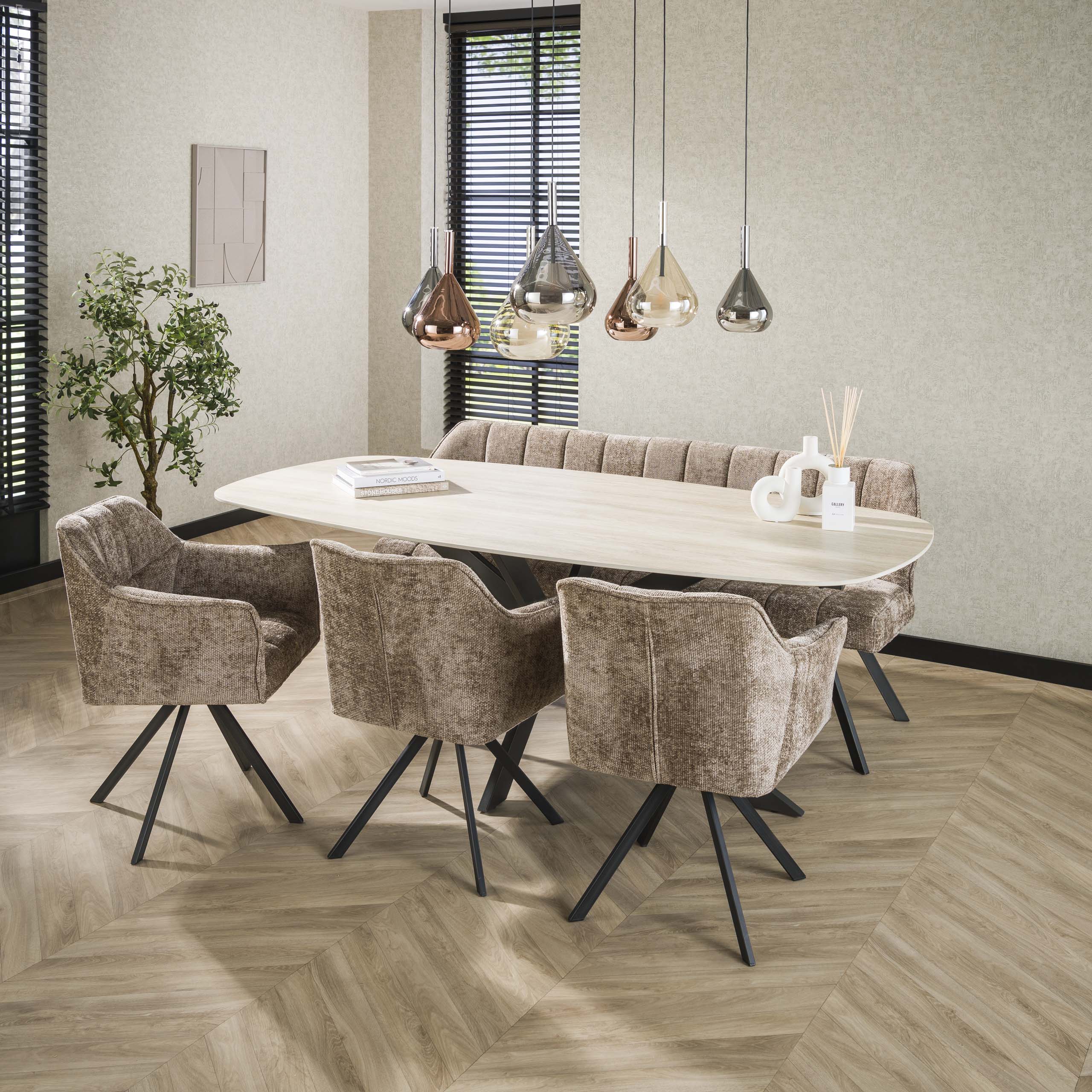 Eettafel Romano Cross 215