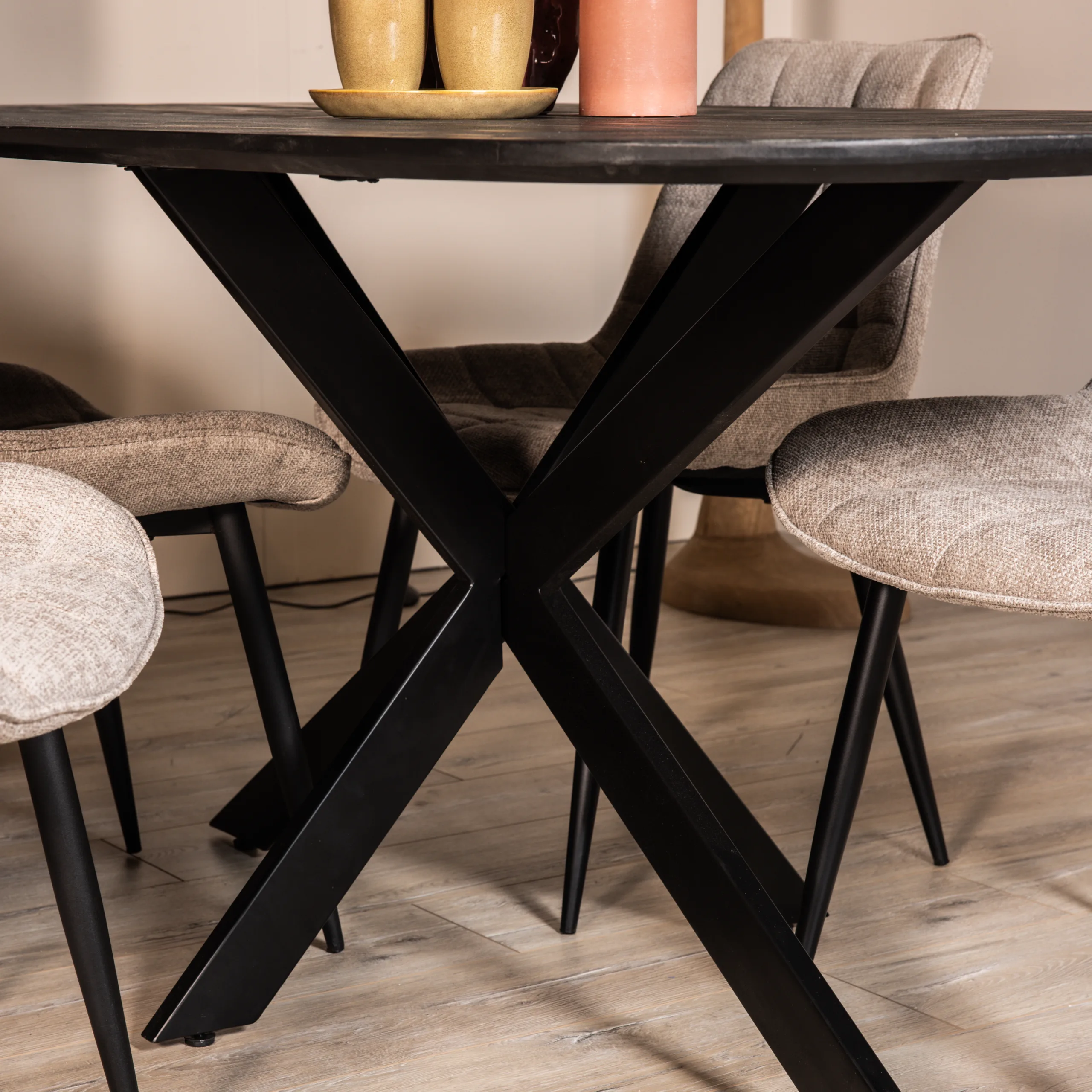 Eetkamertafel Alexander - Deens ovaal - Mangohout - Walnoot - Afbeelding 7
