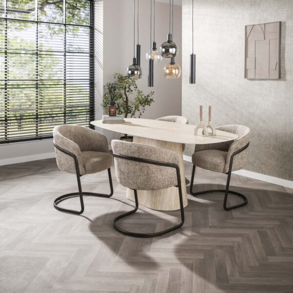 4570_88_1 Eettafel Centro 180